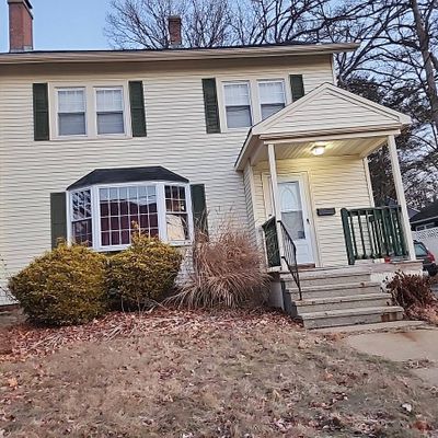 82 Hartwell St, Southbridge, MA 01550