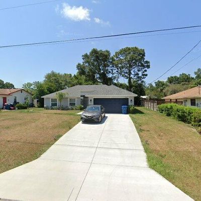 8285 Kingsdale St, Spring Hill, FL 34608