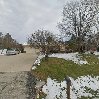 W284 N6676 Hawthorne Rd, Hartland, WI 53029