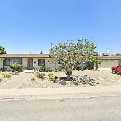 1 Barbara Pl, Salinas, CA 93905