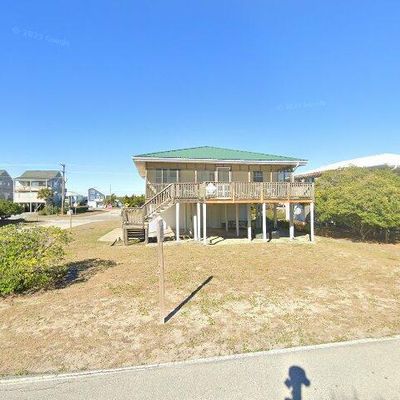 932 Ocean Blvd, Holly Ridge, NC 28445