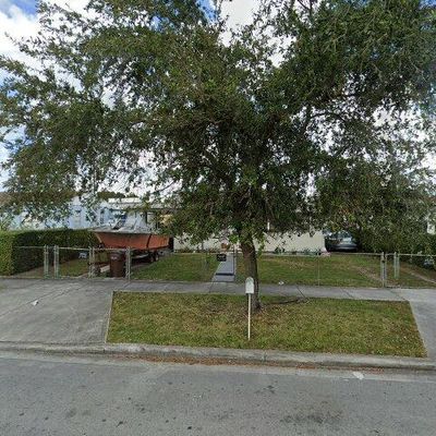 953 E 24 Th St, Hialeah, FL 33013