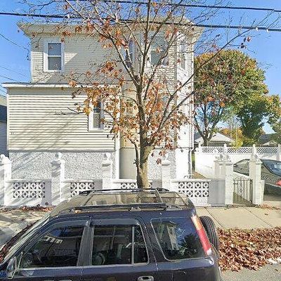 97 Yorkshire St, Providence, RI 02908