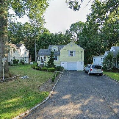 99 Beechwood Rd, Florham Park, NJ 07932