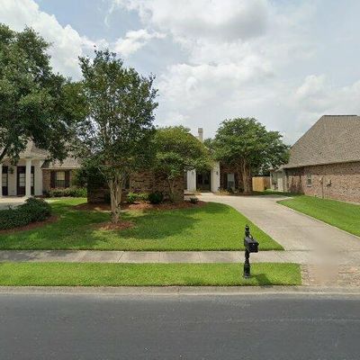 10614 Oakley Trace Dr, Baton Rouge, LA 70809