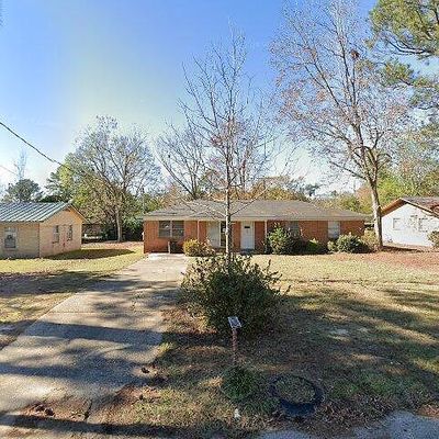 108 Imperial Dr, Eufaula, AL 36027