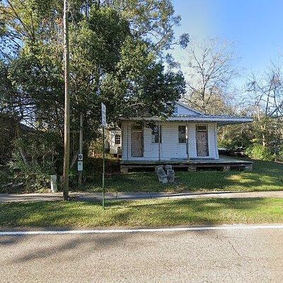 102 Covington St, Madisonville, LA 70447