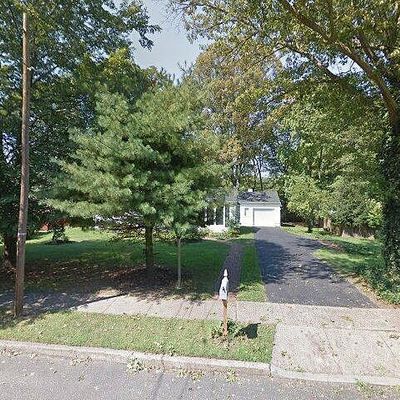 102 Massachusetts Ave, Cherry Hill, NJ 08002