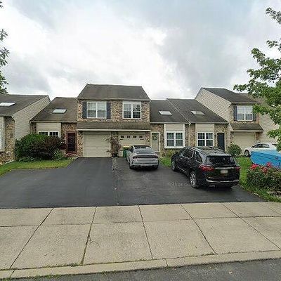 1028 Timberidge Ln, Allentown, PA 18106