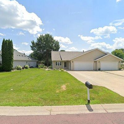 103 Cardinal Dr, Mankato, MN 56001