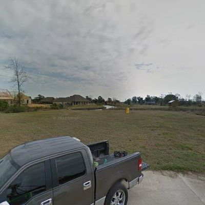 1215 Bourbon St, Bridge City, TX 77611