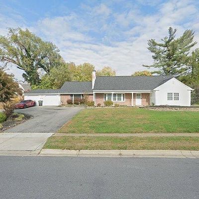 12616 Buckingham Dr, Bowie, MD 20715