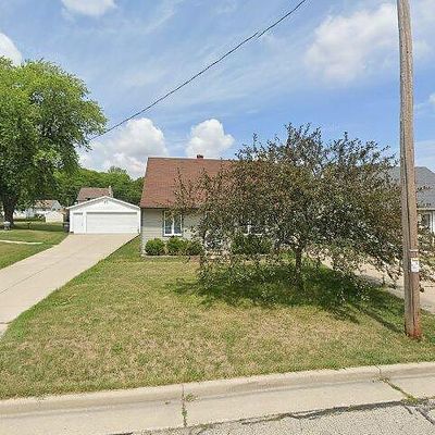 12740 W Fairmount Ave, Butler, WI 53007