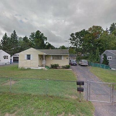 13 Laurie Dr, Enfield, CT 06082