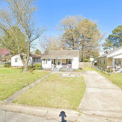 1305 Hoover Ave, Chesapeake, VA 23324