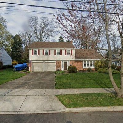 114 Old Carriage Rd, Cherry Hill, NJ 08034