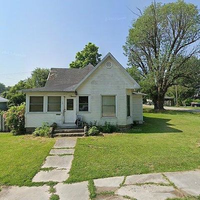 1156 W Warren St, Mitchell, IN 47446