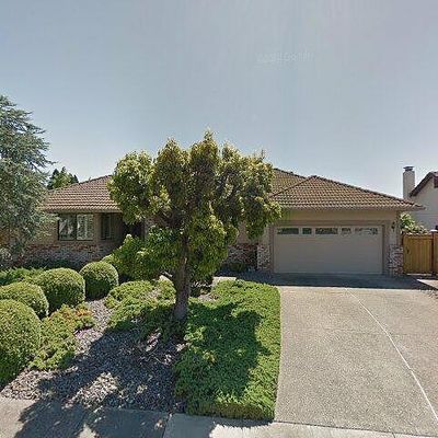 1177 Lea Dr, Novato, CA 94945