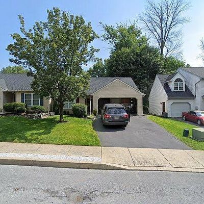 12 Mill Pond Dr, Lancaster, PA 17603