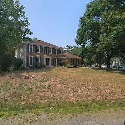 120 Peyton Rd, Sterling, VA 20165