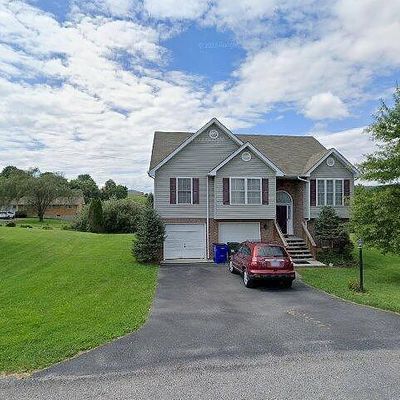 145 Tula Cir, Christiansburg, VA 24073