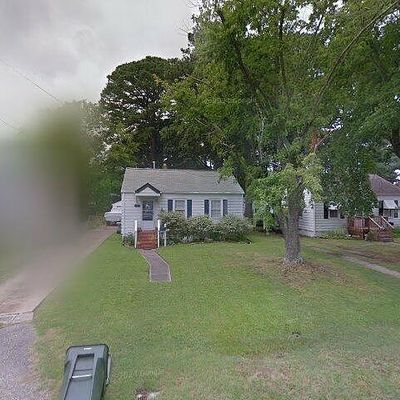 153 Chichester Ave, Hampton, VA 23669