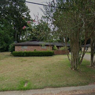 133 Woodville Dr, Natchez, MS 39120