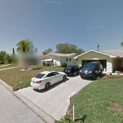 1346 Hill Dr, Largo, FL 33770