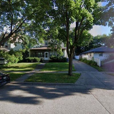 1393 Hewitt Ave, Saint Paul, MN 55104