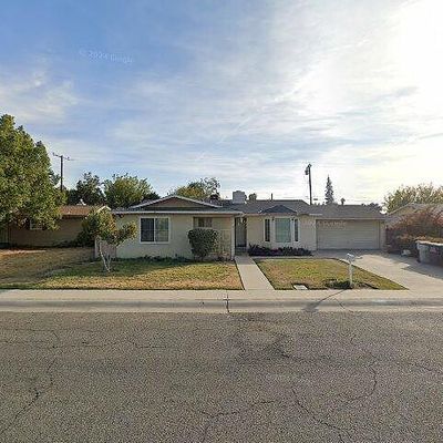 1715 W Ashland Ave, Visalia, CA 93277