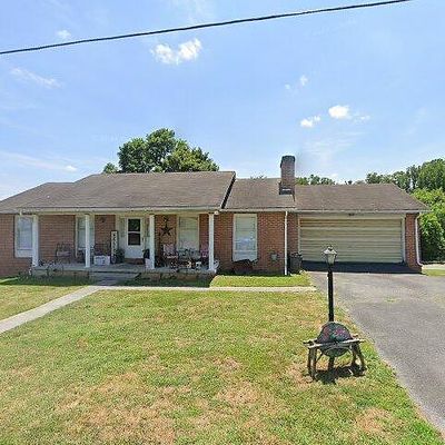 175 Bank St, Mount Jackson, VA 22842