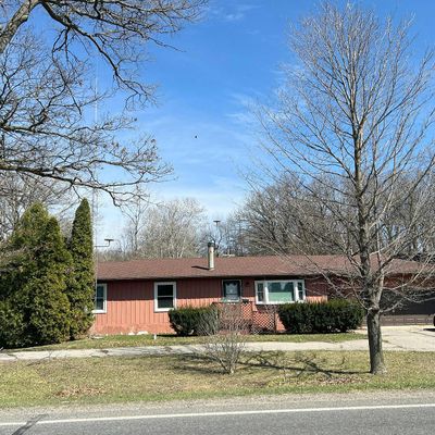 15379 Chandler Rd, Bath, MI 48808