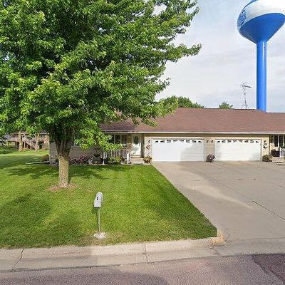 201 N 7 Th Ave E, Truman, MN 56088