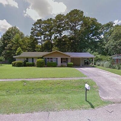 205 Frederick St, Bastrop, LA 71220