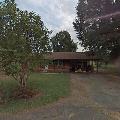 205 Melton Dr, Lonoke, AR 72086