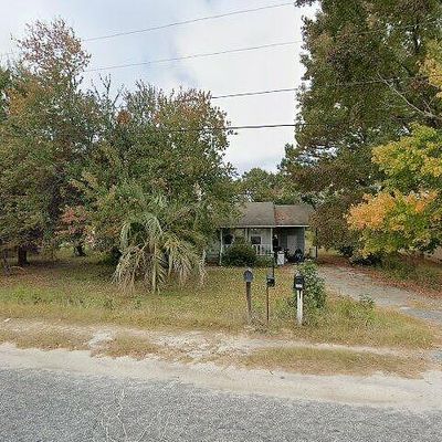 206 Dianne Dr, Cheraw, SC 29520