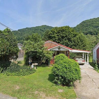 233 Morris Ave, Pratt, WV 25162