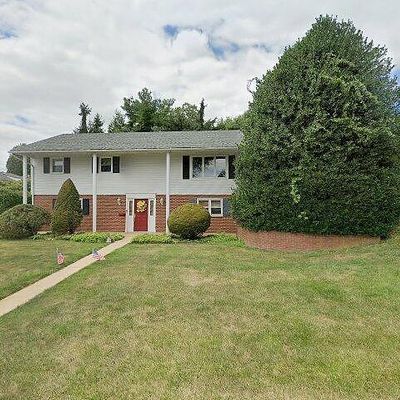 215 Cardinal Dr, Shrewsbury, PA 17361