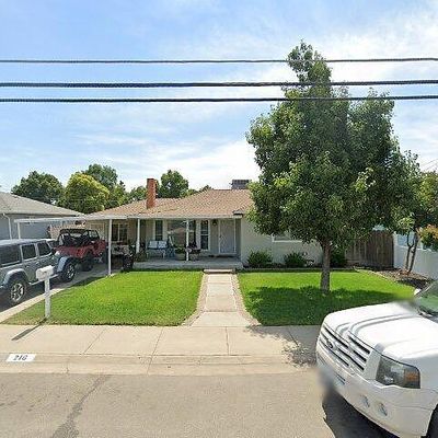 216 Johnson Ave, Oakdale, CA 95361