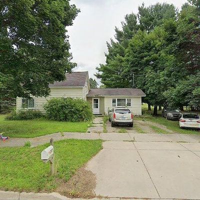 217 S Dekraft Ave, Big Rapids, MI 49307