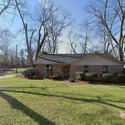 219 W Church St, Poulan, GA 31781