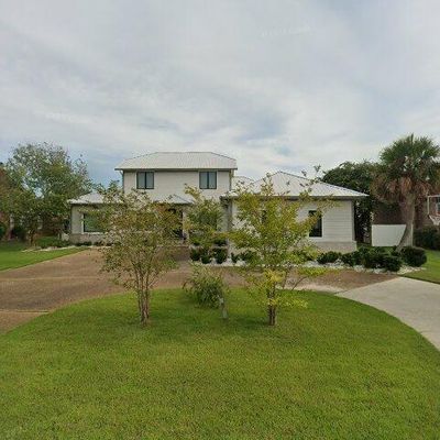 2205 N Harbour Dr, Lynn Haven, FL 32444