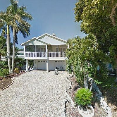 2208 Avenue A, Bradenton Beach, FL 34217