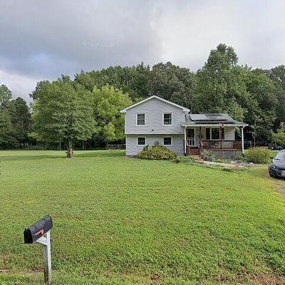 2677 Lawler Rd, Saluda, VA 23149