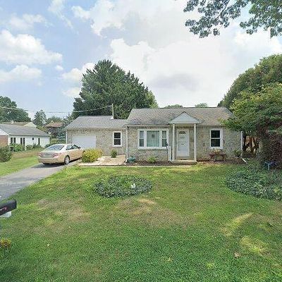 319 Dahlia Rd, Lancaster, PA 17602