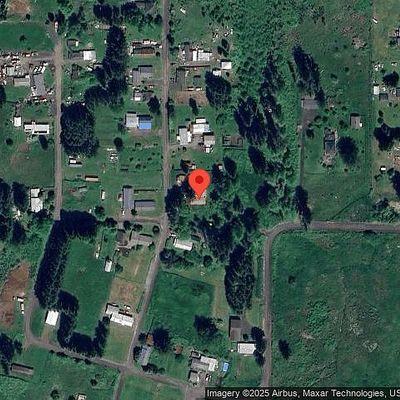 32 Fairley St, Raymond, WA 98577