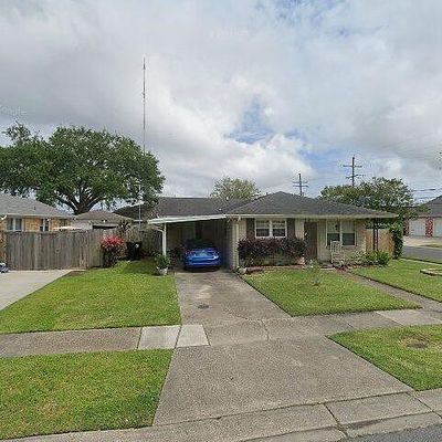 3401 Delille St, Chalmette, LA 70043