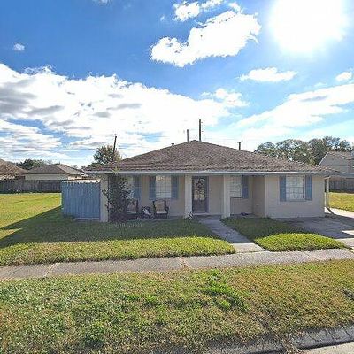 3013 Veronica Dr, Chalmette, LA 70043