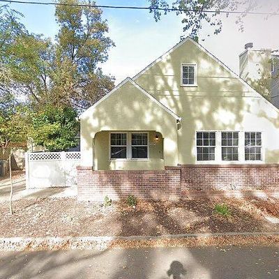 3119 B St, Sacramento, CA 95816