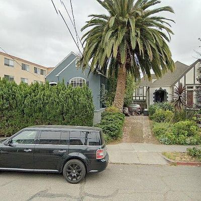 388 Palm Ave, Oakland, CA 94610